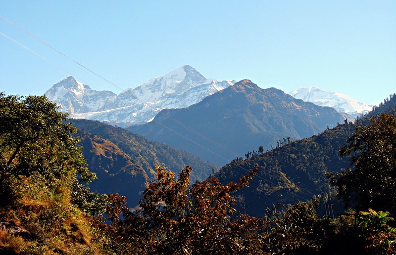 [Photograph: Farewell]