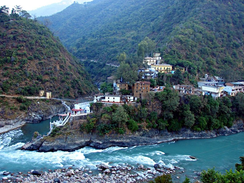 [Photograph: Road to Kedarnath]