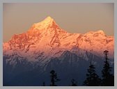 [Thumbnail: Dunagiri at sunset]