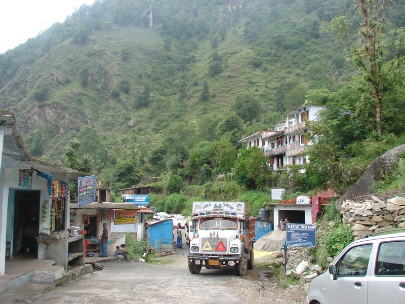 [Photograph: Sari village]