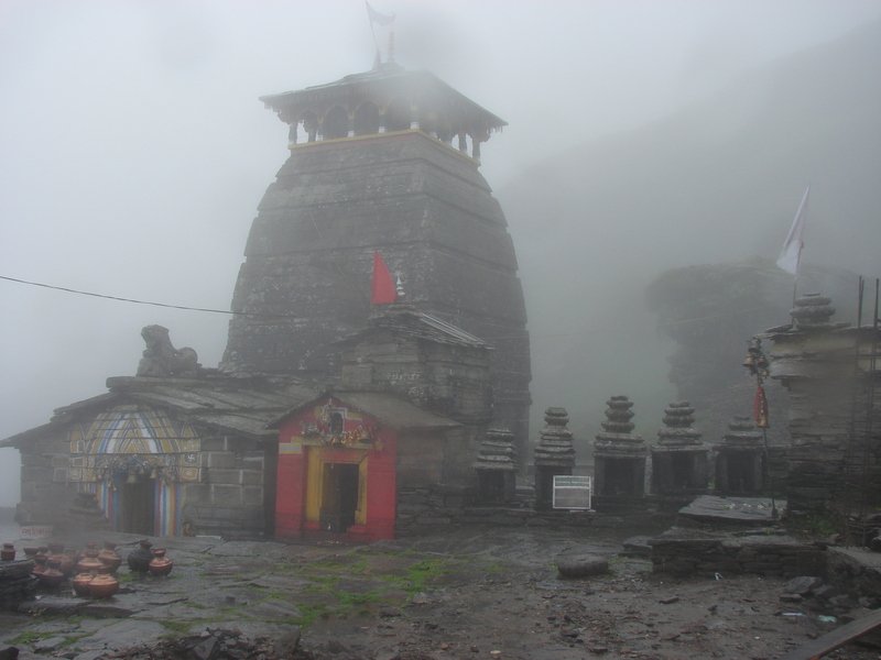[Photograph: Tungnath temple]